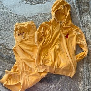 Posh Peanut Golden Velour Set